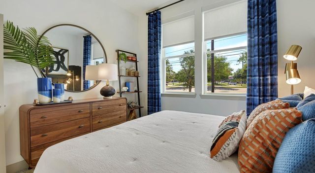 9330 Main Street 258, Houston, TX 77025