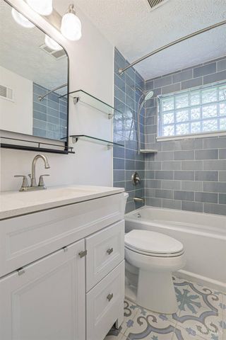 2855 Bahns Drive, Beavercreek, OH 45434