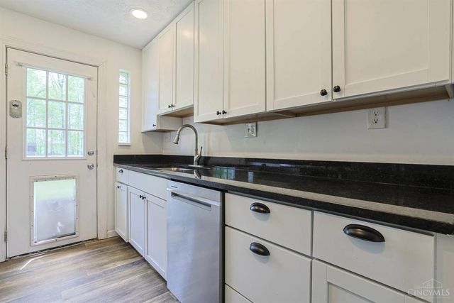 2855 Bahns Drive, Beavercreek, OH 45434