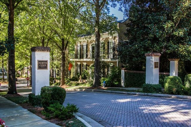 305 Abercorn Square, Peachtree City, GA 30269