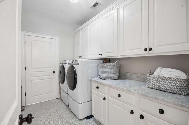 305 Abercorn Square, Peachtree City, GA 30269