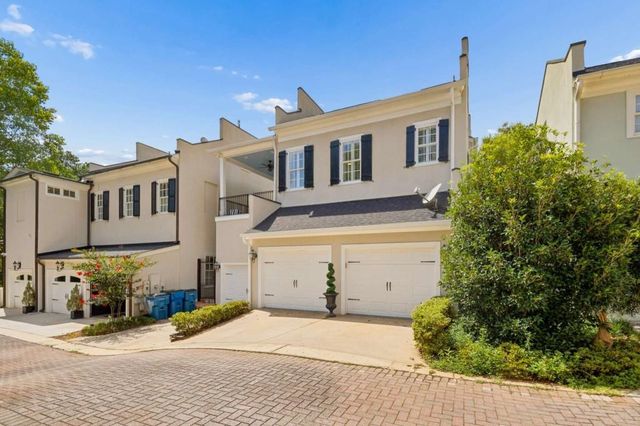 305 Abercorn Square, Peachtree City, GA 30269