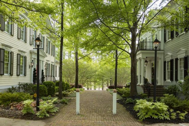 305 Abercorn Square, Peachtree City, GA 30269