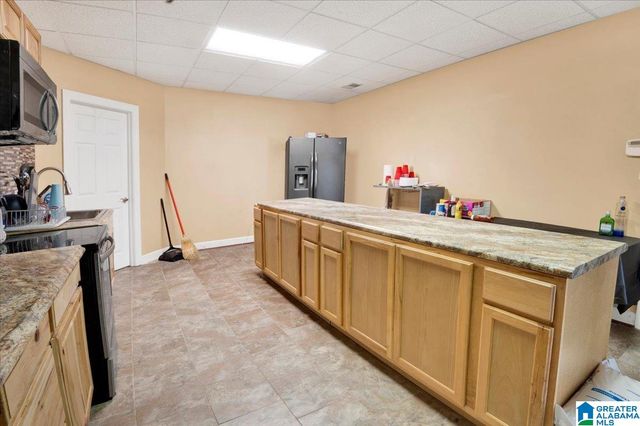 1301 STRATFORD COURT, Morris, AL 35116