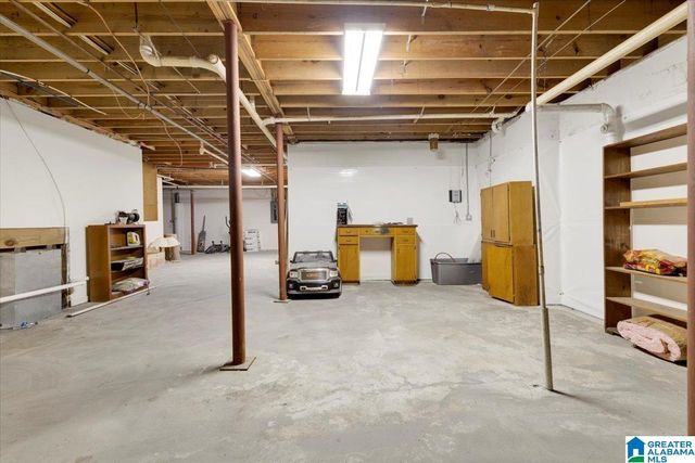 1301 STRATFORD COURT, Morris, AL 35116