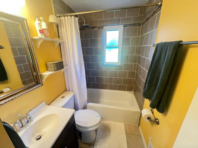 1719 Sanborn Drive, Reading, OH 45215