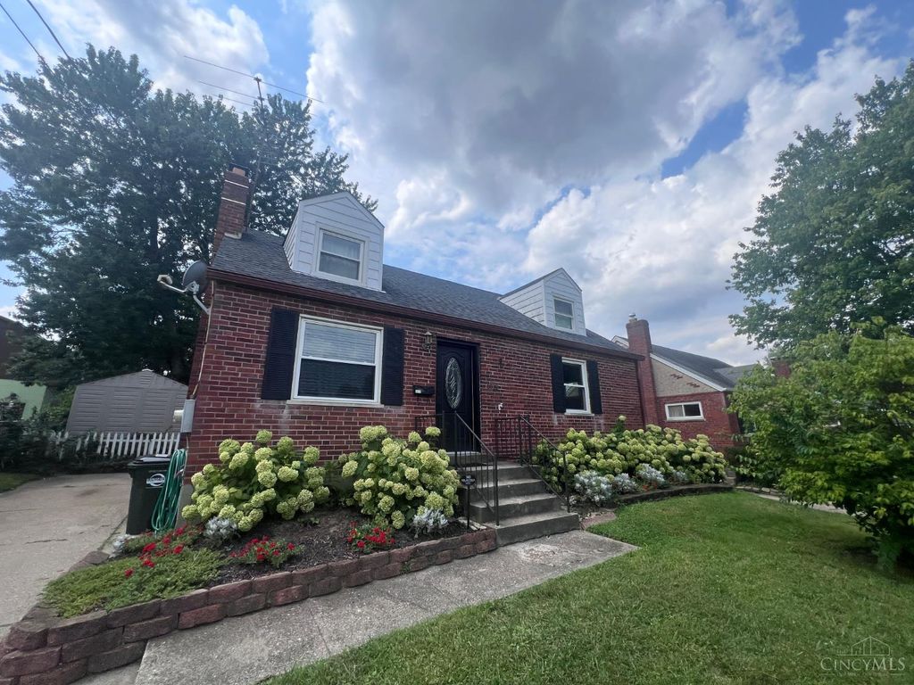 1719 Sanborn Drive, Reading, OH 45215