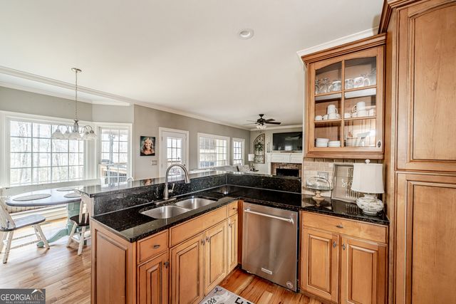 15 Quarter Horse Drive NW, Rome, GA 30165