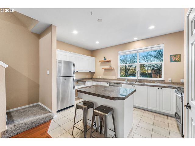 1816 Se CUTTER Ln, Vancouver, WA 98661