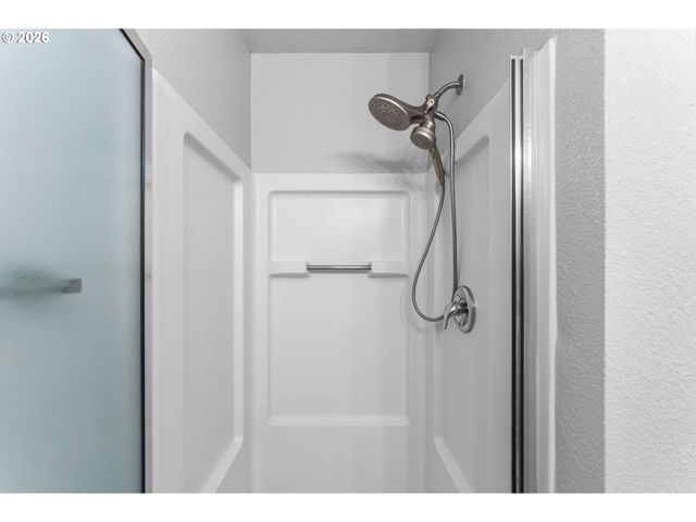 1816 Se CUTTER Ln, Vancouver, WA 98661