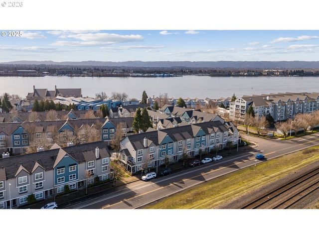 1816 Se CUTTER Ln, Vancouver, WA 98661