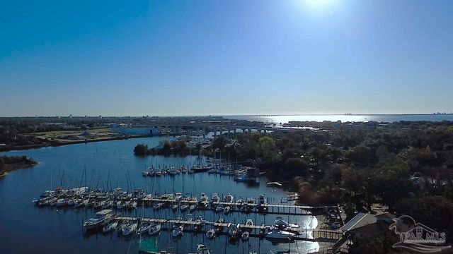 403 Seamarge Ln, Pensacola, FL 32507