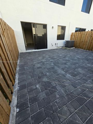 34518 SW 190th Ave 0, Homestead, FL 33034