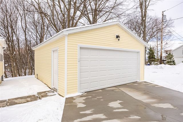 260 Point Pleasant Road, Irondequoit, NY 14622