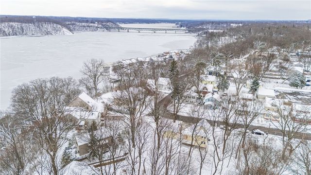 260 Point Pleasant Road, Irondequoit, NY 14622