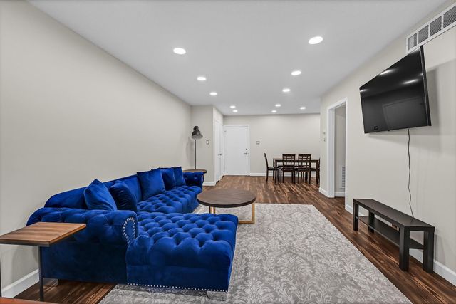 2601 Bellefontaine Street B318, Houston, TX 77025