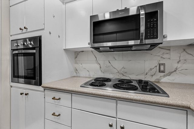 2601 Bellefontaine Street B318, Houston, TX 77025