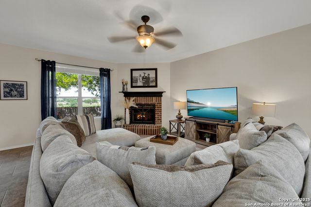 2114 Jasons West, New Braunfels, TX 78130