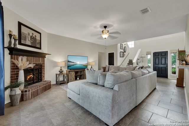 2114 Jasons West, New Braunfels, TX 78130