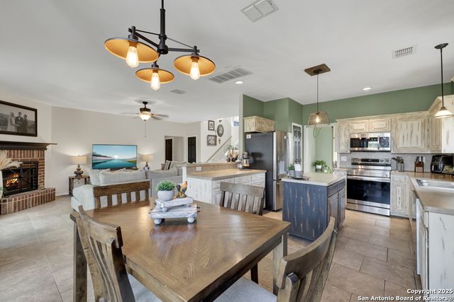 2114 Jasons West, New Braunfels, TX 78130