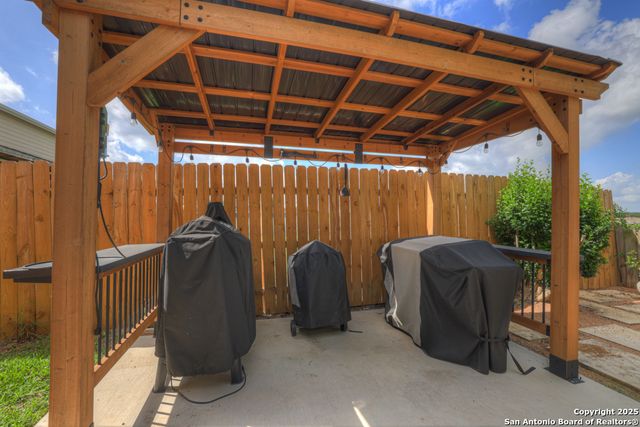 2114 Jasons West, New Braunfels, TX 78130
