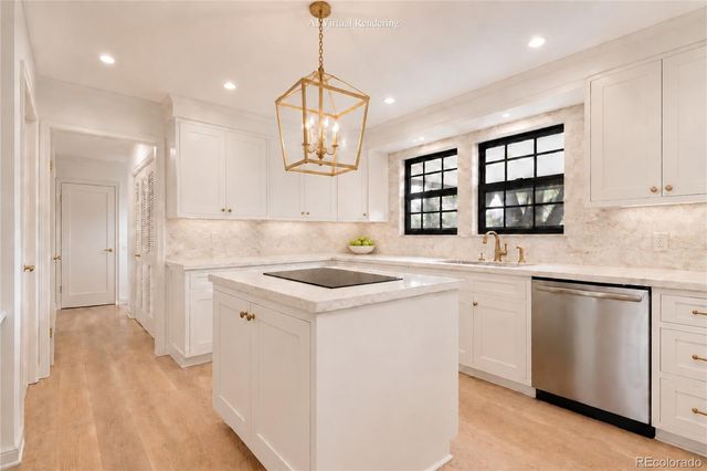 10 Carriage Lane, Cherry Hills Village, CO 80121