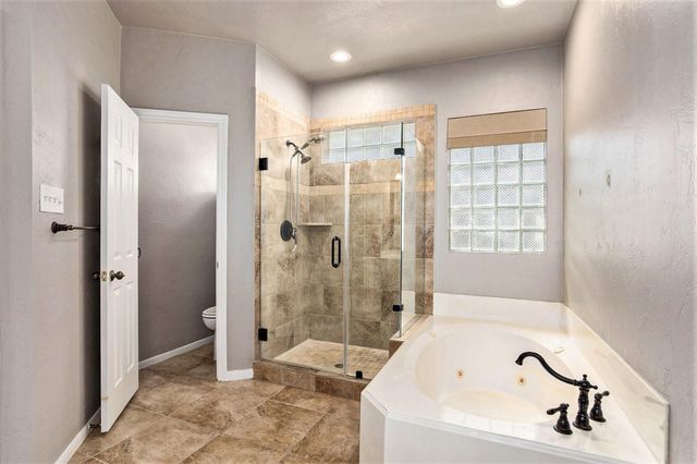 6622 Prairie Dunes Drive, Houston, TX 77069