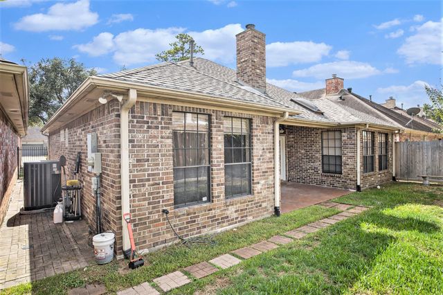 6622 Prairie Dunes Drive, Houston, TX 77069