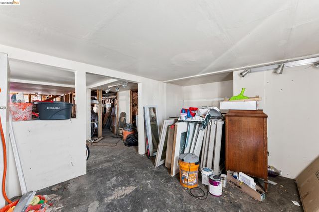 3558 Maple Ave, Oakland, CA 94602