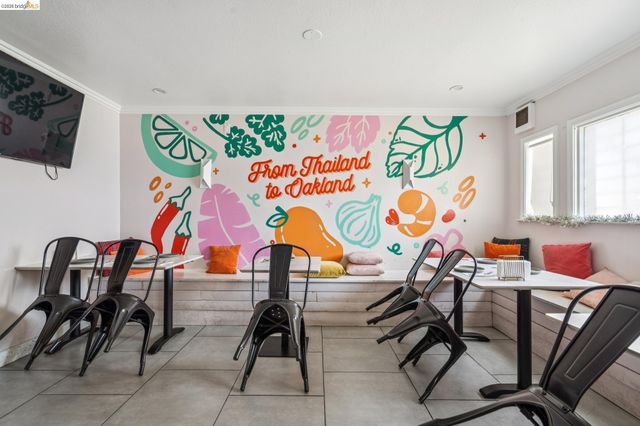 3558 Maple Ave, Oakland, CA 94602