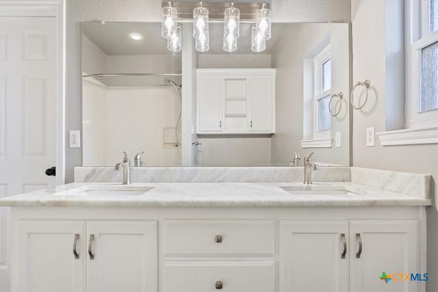 120 Lakewood Drive, Gatesville, TX 76528