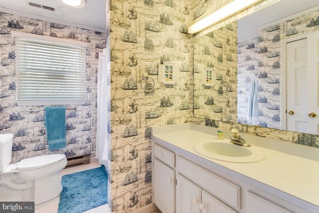 15 HARBORVIEW RD, Lewes, DE 19958