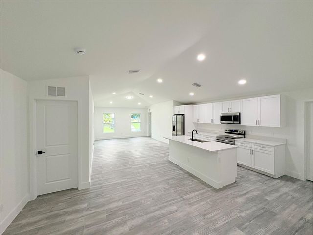 2669 NW 33rd Ave, Okeechobee, FL 34972