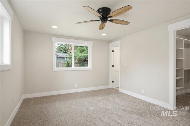 5231 N Sorrento Dr, Boise, ID 83704