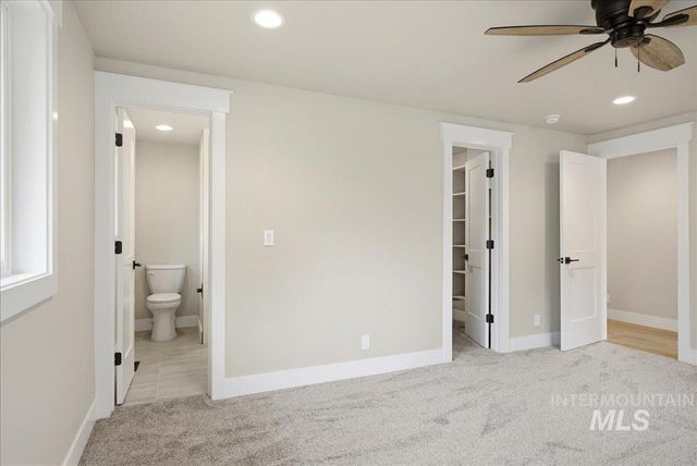 5231 N Sorrento Dr, Boise, ID 83704