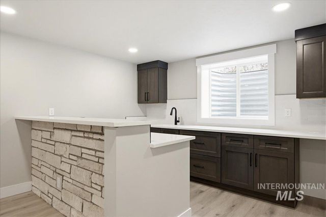 5231 N Sorrento Dr, Boise, ID 83704