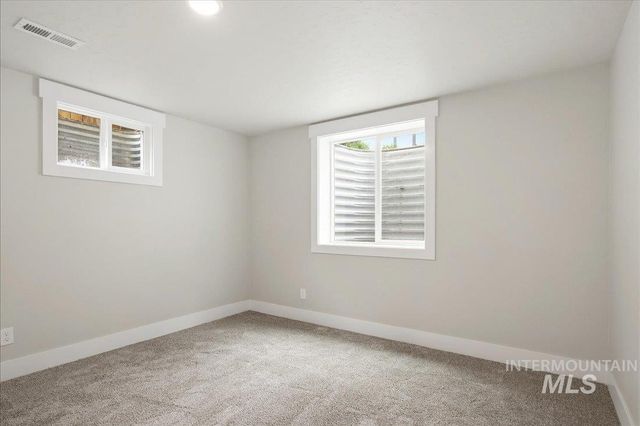 5231 N Sorrento Dr, Boise, ID 83704