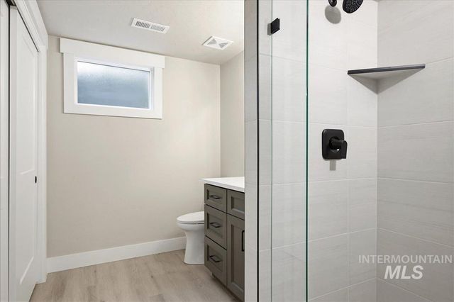 5231 N Sorrento Dr, Boise, ID 83704