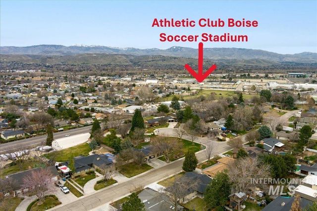 5231 N Sorrento Dr, Boise, ID 83704