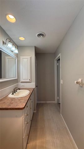 491 S VENICE BOULEVARD, Venice, FL 34293