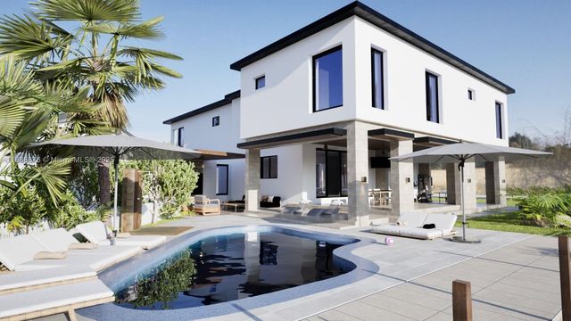 1000 W Ocean Dr, Key Colony, FL 33051