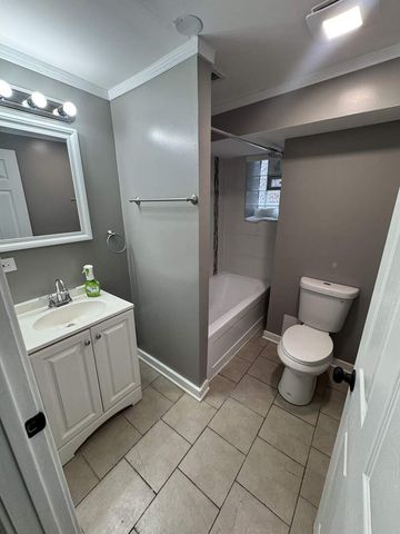 6601 S Langley Avenue 1, Chicago, IL 60637