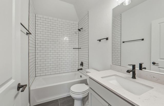 6921 Cliff Rose DR, Spicewood, TX 78669