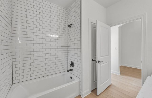 6921 Cliff Rose DR, Spicewood, TX 78669