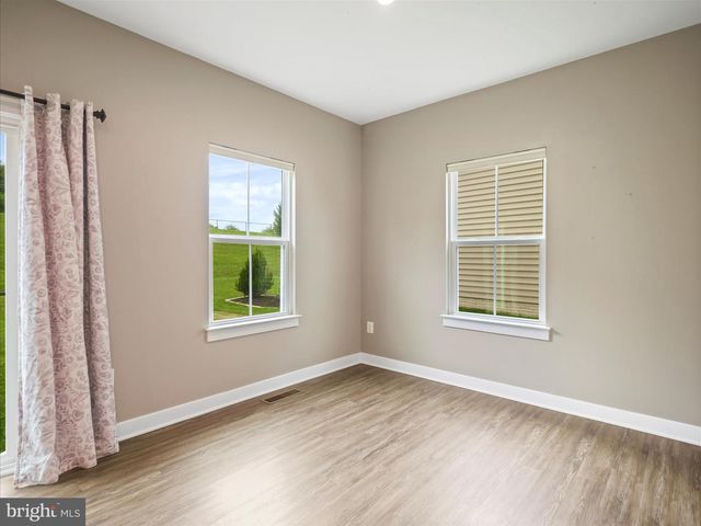 715 CANAL TOWN ST, Brunswick, MD 21716