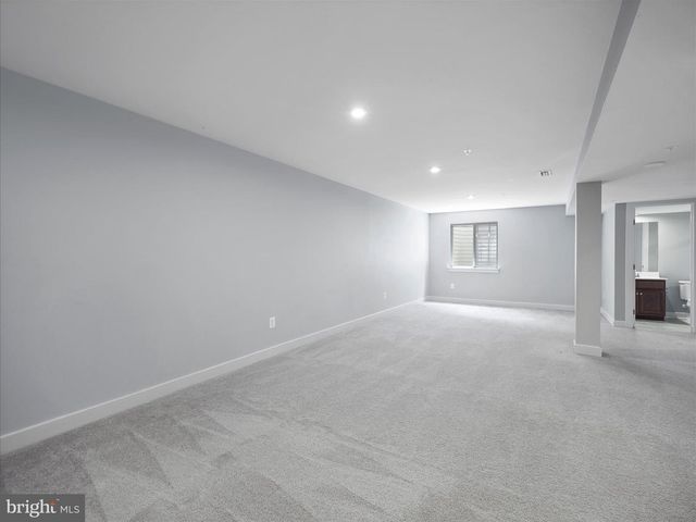 715 CANAL TOWN ST, Brunswick, MD 21716