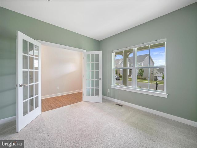 715 CANAL TOWN ST, Brunswick, MD 21716