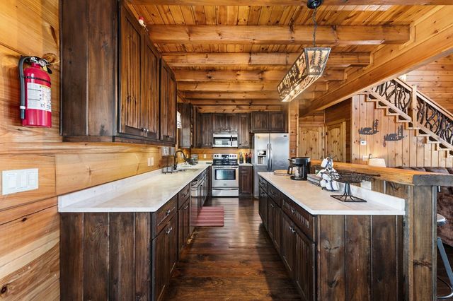 31 Hope Drive, Blue Ridge, GA 30513