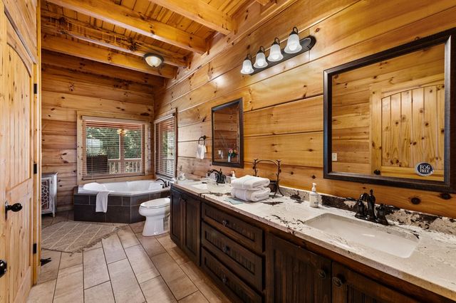 31 Hope Drive, Blue Ridge, GA 30513