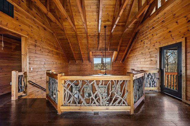 31 Hope Drive, Blue Ridge, GA 30513